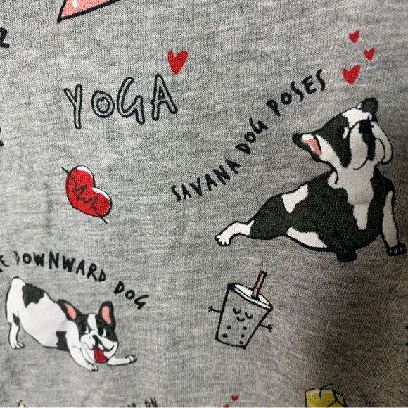H&M Divided Dog Graphics Sweatshirt - Picture 7 of 14